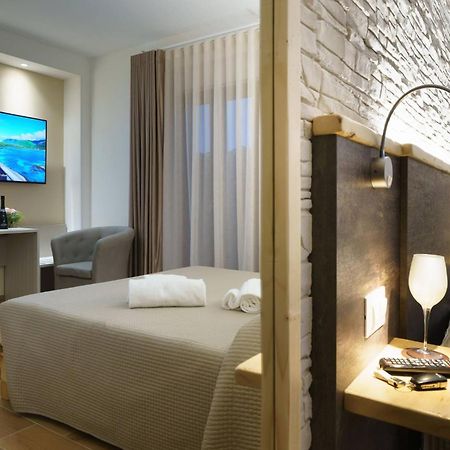 Chalet N5 Guest House กาตันซาโร ภายนอก รูปภาพ