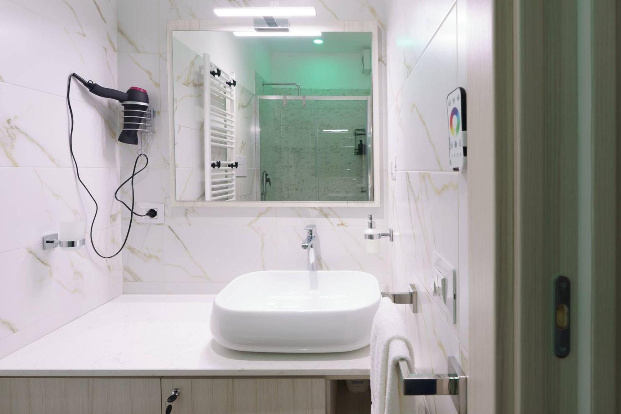 Chalet N5 Guest House กาตันซาโร ภายนอก รูปภาพ
