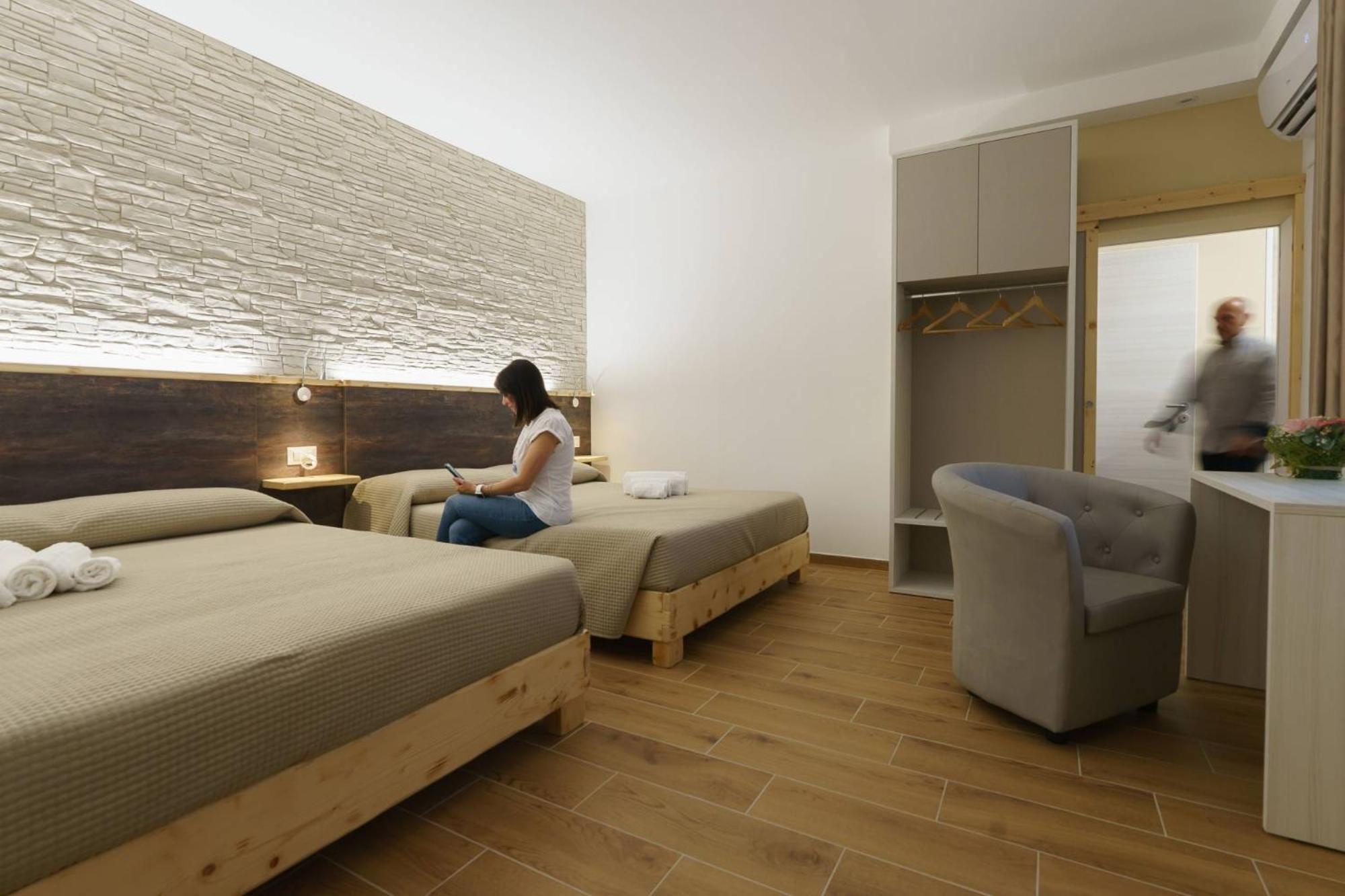 Chalet N5 Guest House กาตันซาโร ภายนอก รูปภาพ
