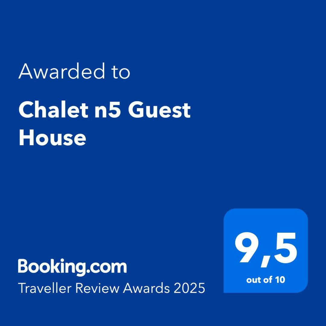 Chalet N5 Guest House กาตันซาโร ภายนอก รูปภาพ